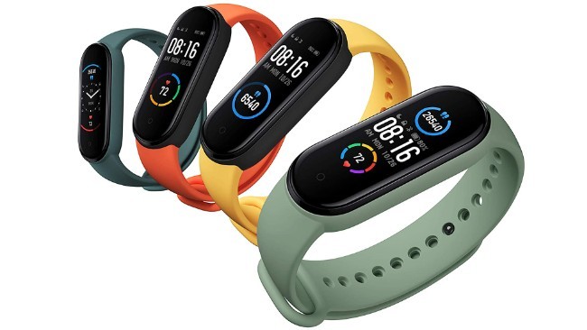 Las mejores ideas para regalar tecnologa: un 'smartwatch'  de Huawei, unos auriculares para dormir, una luz de Star Wars, una cmara instantnea Fujifilm...
