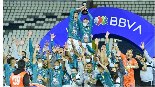 León vs Pumas: El León iguala a Cruz Azul con ocho títulos de Liga en el  fútbol mexicano | Marca