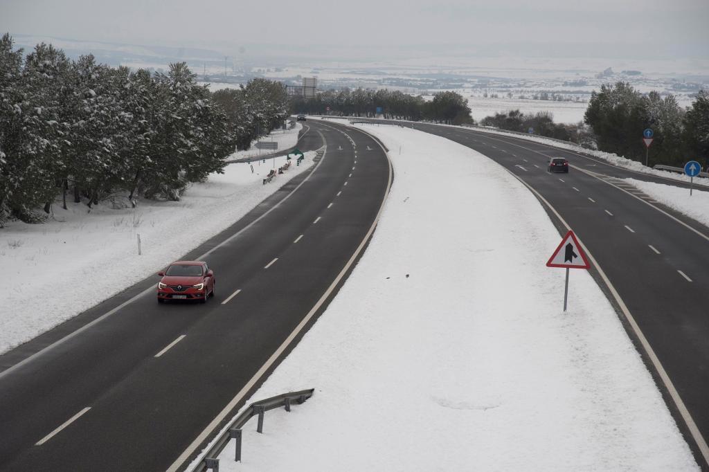 Filomena, temporal de nieve y ola de frío en directo | Últimas noticias de los efectos de borrasca en Madrid: carreteras, transporte...
