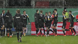 Los jugadores del Kiel celebran el triunfo.