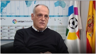 El presidente de LaLiga, Javier Tebas, durante su entrevista en RTVE.