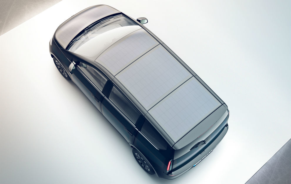 El Sono Sion cuenta con ms de 248 clulas fotovoltaicas integradas en la carrocera.