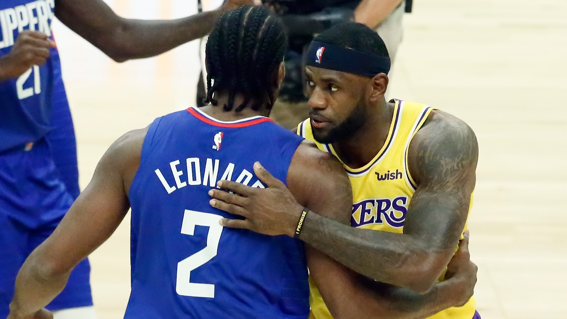 NBA Vigilantes de seguridad velarán porque los jugadores rivales no se saluden