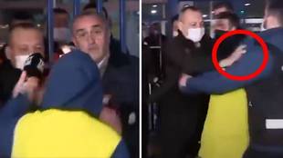 Un encapuchado ataca al vicepresidente del Fenerbahe en directo: el guardaespaldas le noquea con un bofetn