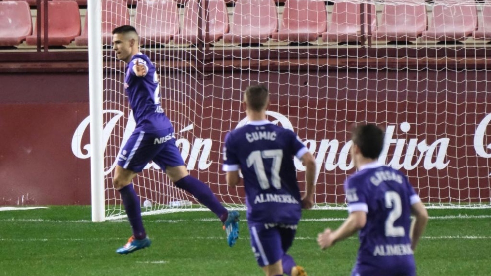Djurdjevic celebra el segundo gol que le marc a la UD Logros/CROMA