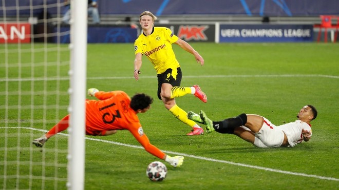 Sevilla vs Dortmund: Holland punishes Sevilla