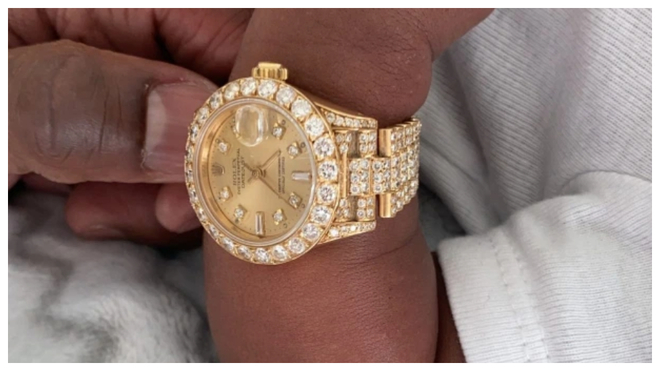 El nieto de Floyd Mayweather luce el reloj que le ha regalado su ...