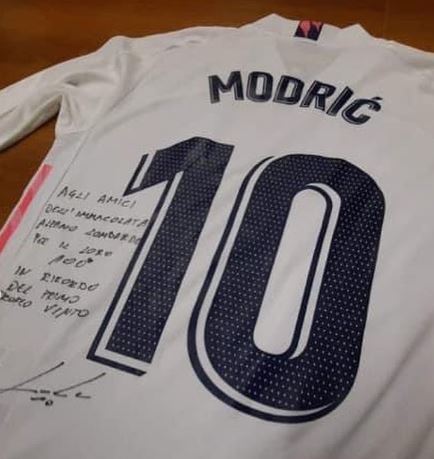 Funcionar Salida hacia escribir Real Madrid: El reencuentro de Modric con el club que le dio su primer  'Balón de Oro'... en 1997 | Marca
