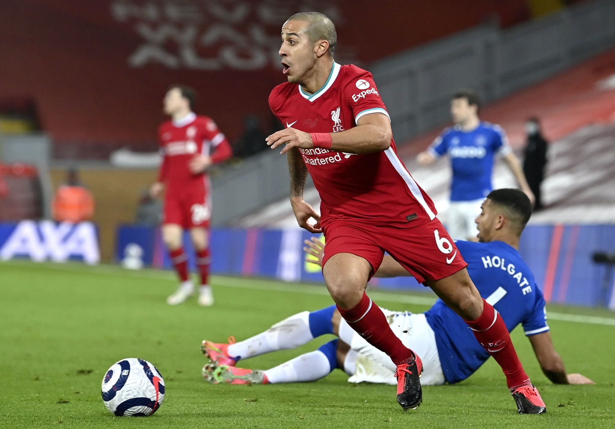 Liverpool (United Kingdom), 20/02/2021.- Liverpool's Thiago lt;HIT gt;Alcantara lt;/HIT gt; in action during the English Premier League soccer match between Liverpool FC and Everton FC in Liverpool, Britain, 20 February 2021. (Reino Unido) EFE/EPA/Paul Ellis / POOL EDITORIAL USE ONLY. No use with unauthorized audio, video, data, fixture lists, club/league logos or 'live' services. Online in-match use limited to 120 images, no video emulation. No use in betting, games or single club/league/player publications