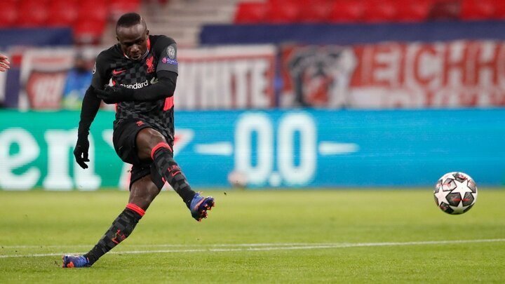 Sadio Mane scoring in the first leg of Liverpools Champions League tie against RB Leipzig.