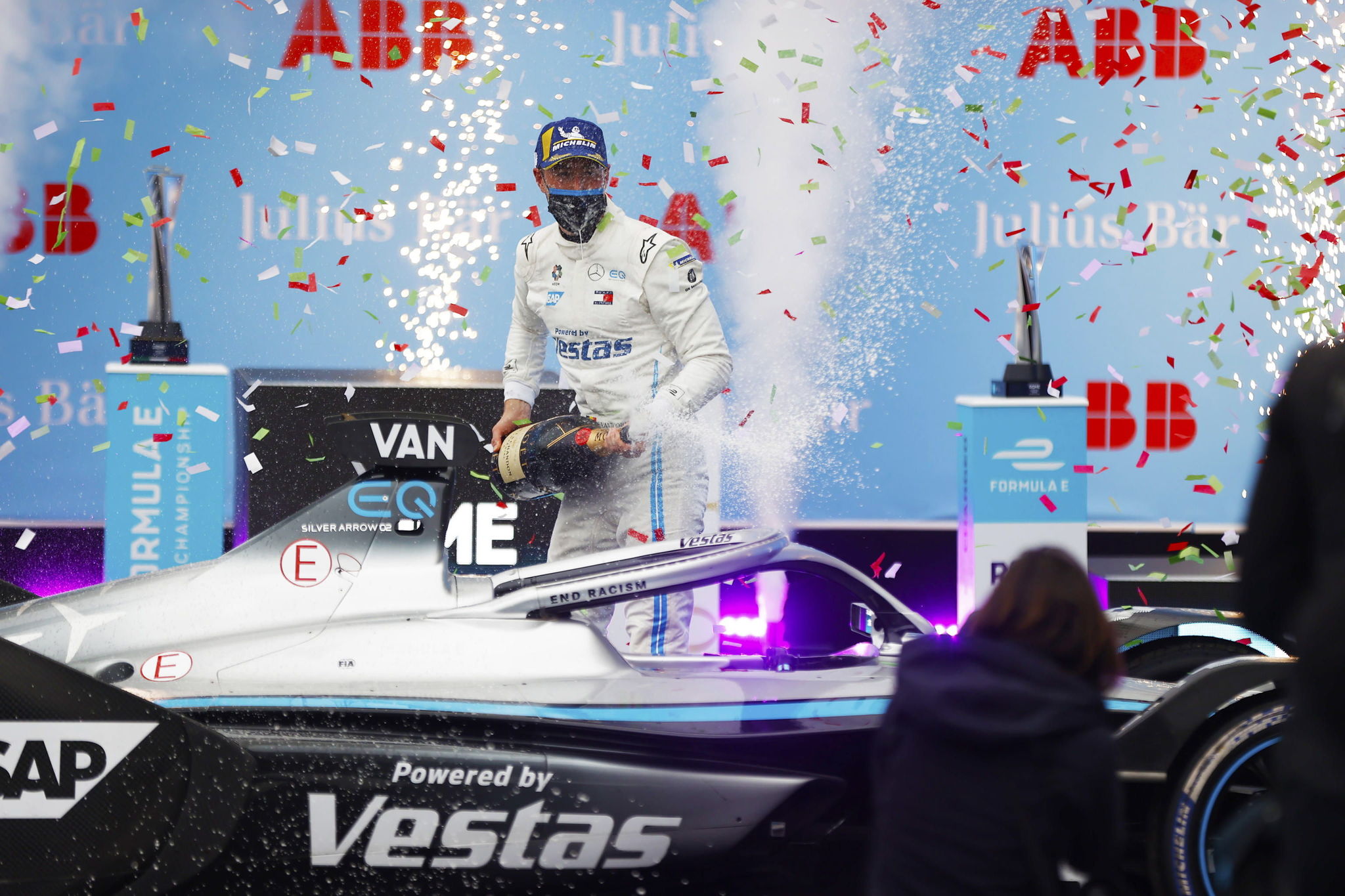 Rome (Italy), 11/04/2021.- A handout photo made available by LAT Images shows Stoffel lt;HIT gt;Vandoorne lt;/HIT gt; (BEL), Mercedes Benz EQ celebrating his victory in the Rome ePrix II at Circuito Cittadino dell'EUR in Rome, Italy, 11 April 2021. (Italia, Roma) EFE/EPA/Andy Hone / LAT Images / HO HANDOUT EDITORIAL USE ONLY/NO SALES/NO ARCHIVES