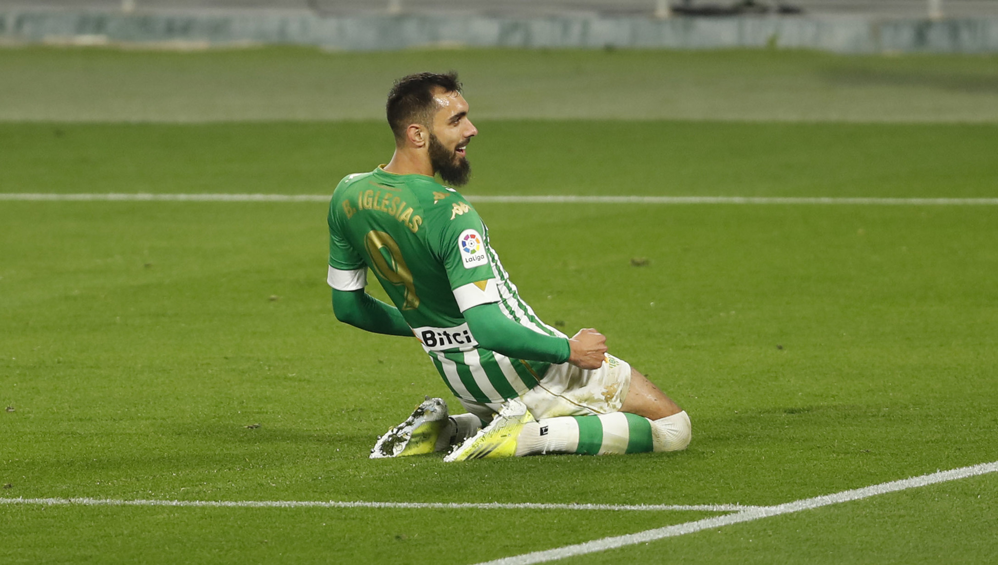 Borja Iglesias, celebrando un gol
