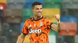Cristiano aprieta el puo en un encuentro con la Juventus.