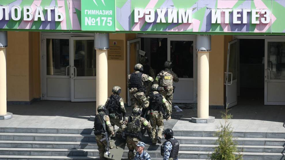 Fuerzas rusas entran en la escuela donde se produjo la masacre /