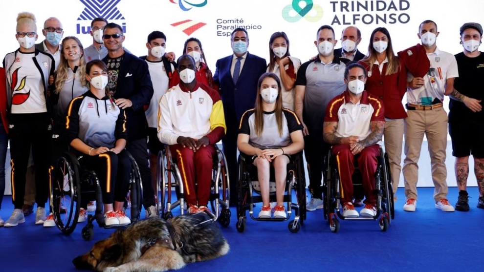 Los paralimpicos lucen con las equipaciones diseadas por Luanvi para los Juegos de Tokio.