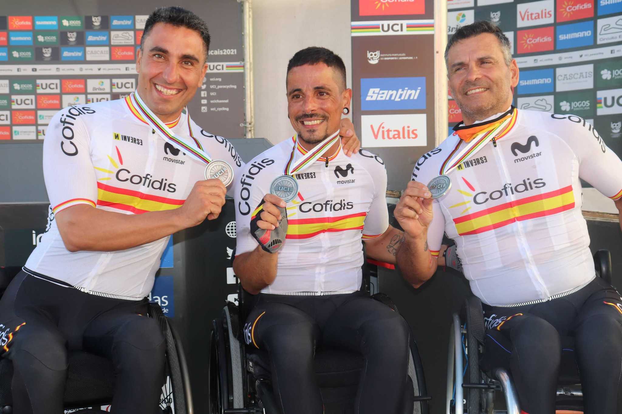 Garca Marquina, Garrote y Rider con la plata en team relay