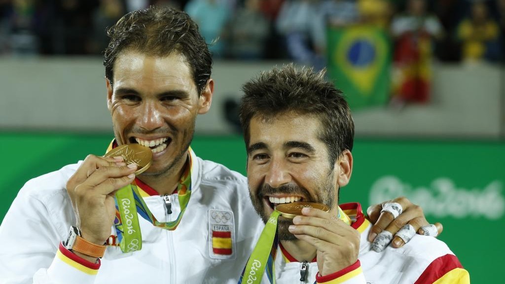 Nadal y Lopez, con sus medallas de oro en el podio