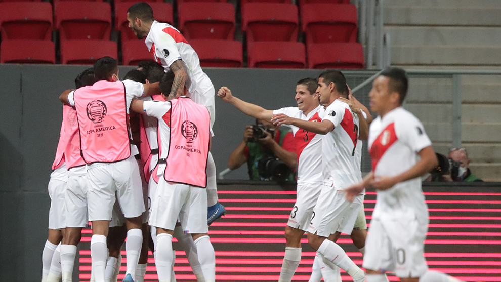 Carrillo marcó el gol de la clasificación a Perú a los cuartos de final de la Copa América