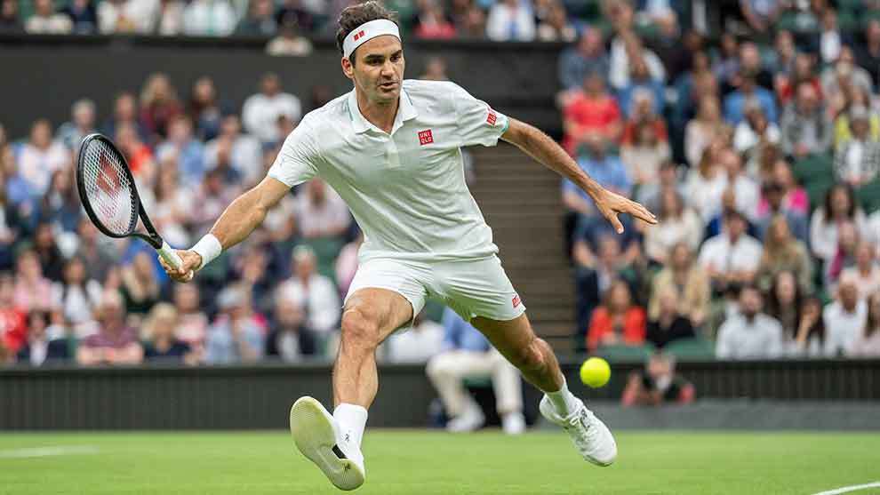 Federer avanza a la siguiente ronda de Wimbledon.