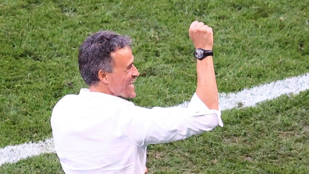 Luis Enrique celebra uno de los goles logrados ante Croacia en los octavos de final..