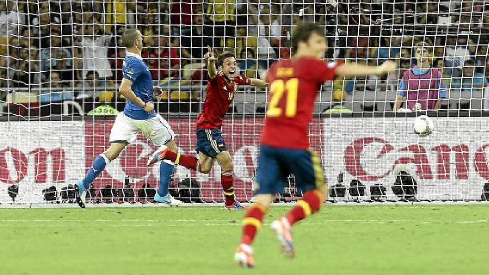 Jordi Alba celebra el gol que marcó en la final de 2012 a Italia.