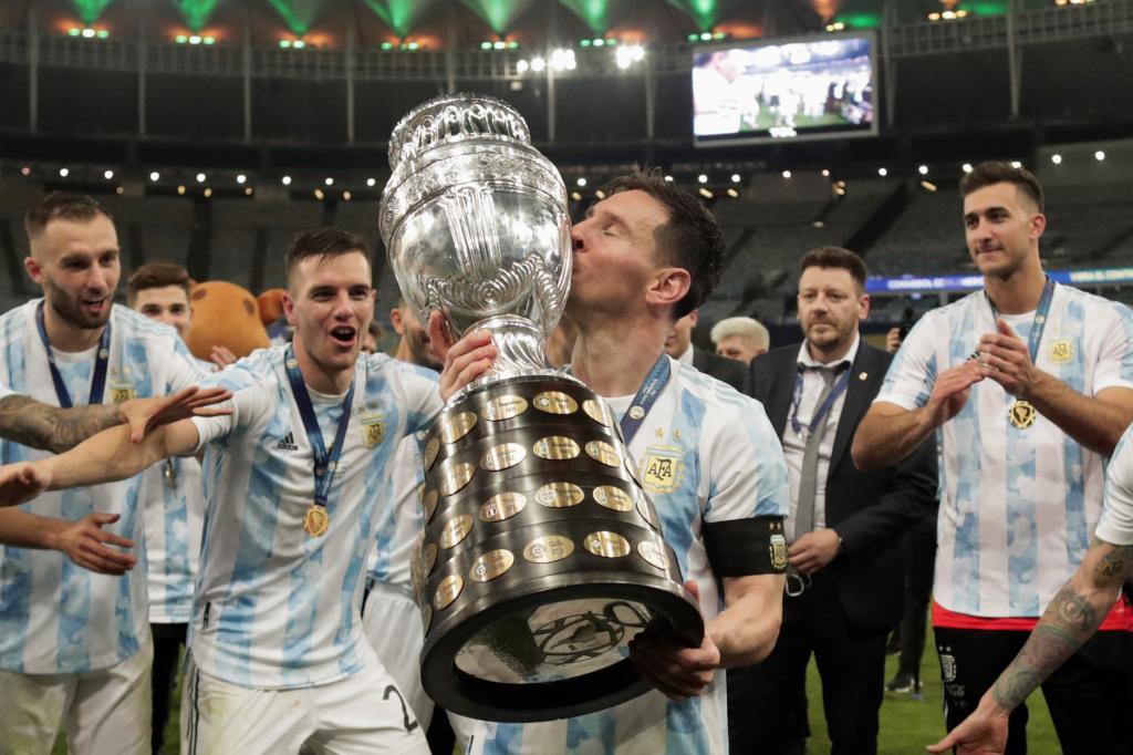 Messi, con la Copa América.
