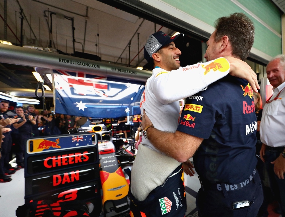 Ricciardo y Horner en Abu Dhabi 2018