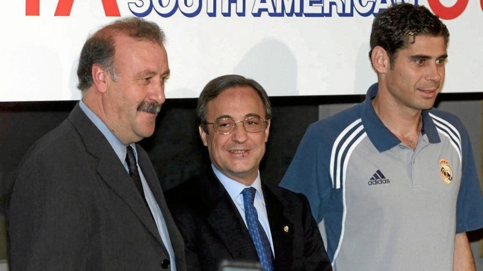 Florentino P�rez, junto a Del Bosque y Hierro en 2001.