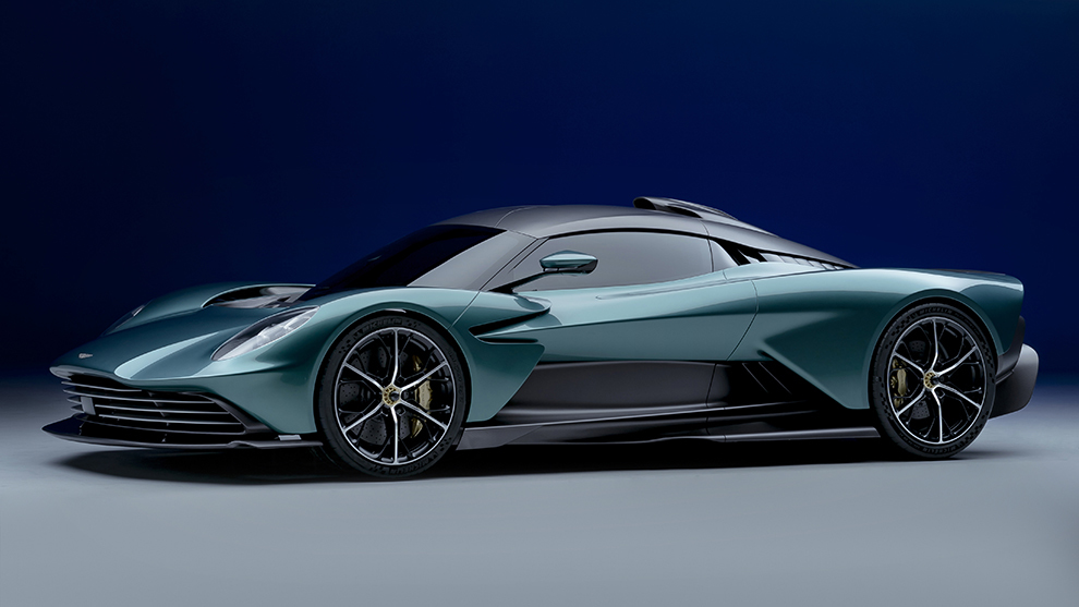Aston Martin Valhalla 2022 - deportivo híbrido - modelo de producción - Valkyrie