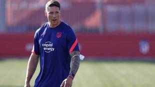 Torres vuelve al Atleti: "Orgulloso y feliz de regresar a casa"