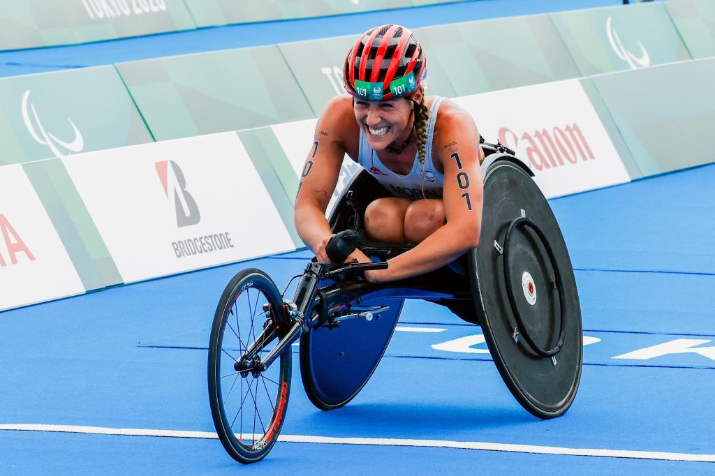 Eva Moral, entrando en meta en los Juegos Paralímpicos de Tokio.