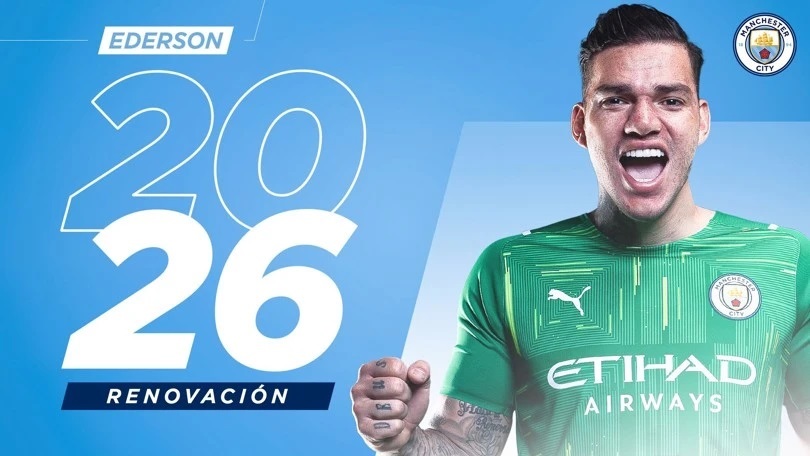 Foto publicada por el Manchester City con motivo de la renovación de Ederson Moraes hasta 2026 (28)