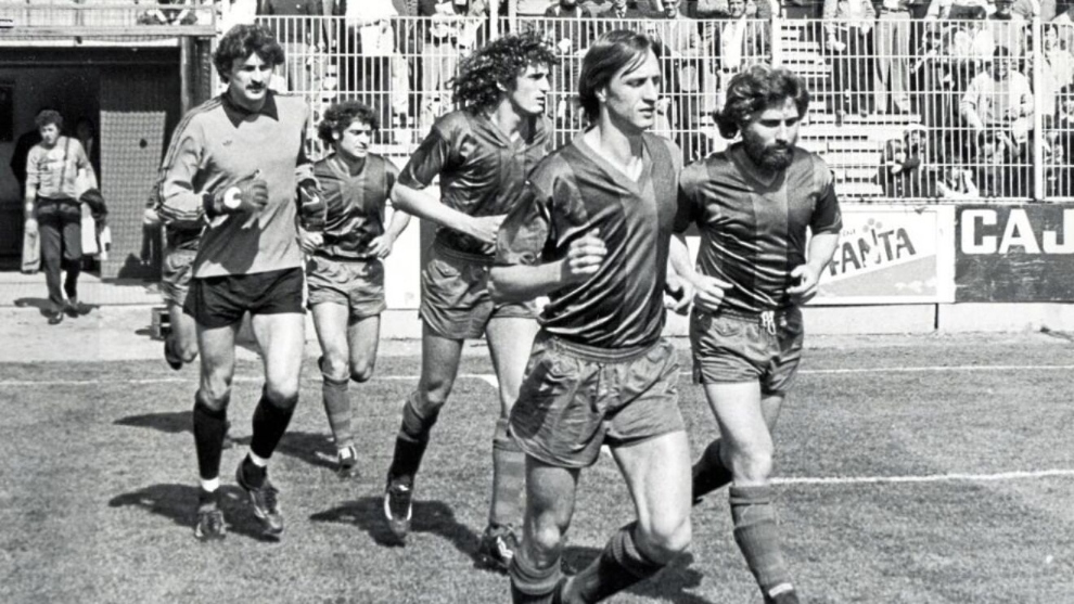 Johan Cruyff, con el Levante en Vallecas para medirse al Rayo Vallecano en 1981.