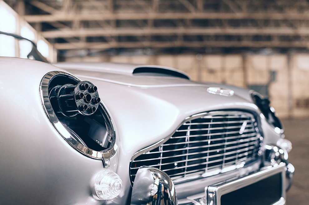 Aston Martin DB5 - James Bond - Sin tiempo para morir - the little car company - gadgets