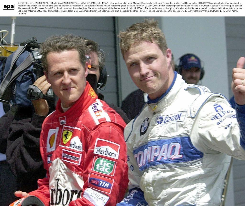 Michael y Ralf Schumacher, juntos en la F1 en 2001.