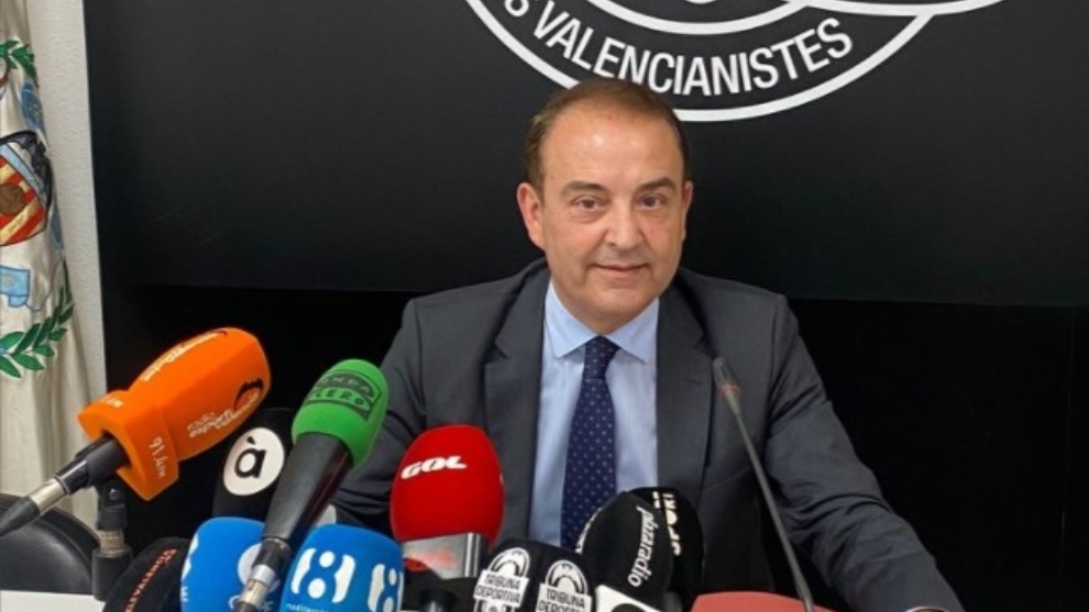 Zorío assures that he has financing to pay 368 million to buy back Valencia from Lim and finish the stadium thumbnail