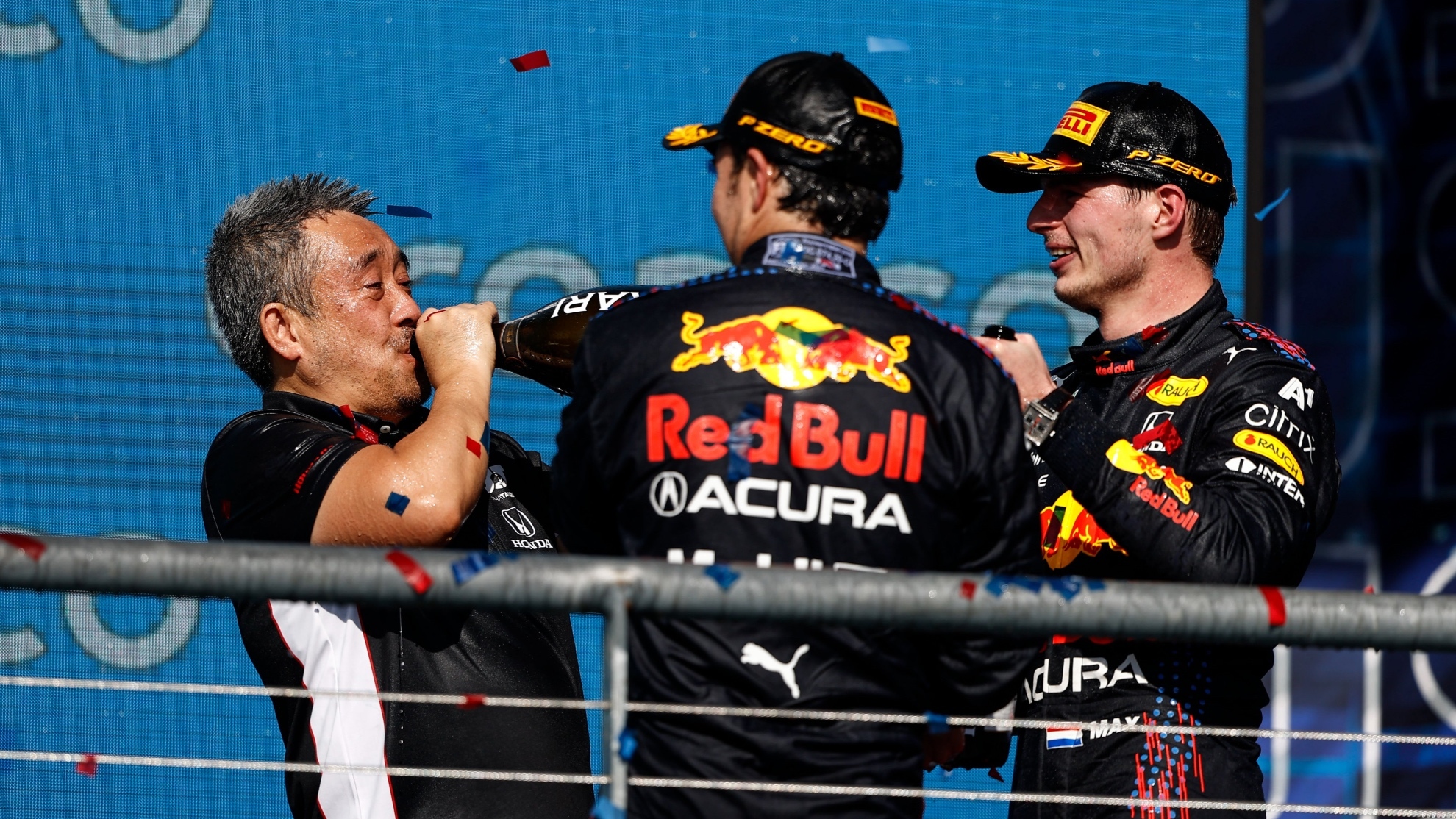 Yamamoto, Verstappen y Prez en el podio en Austin