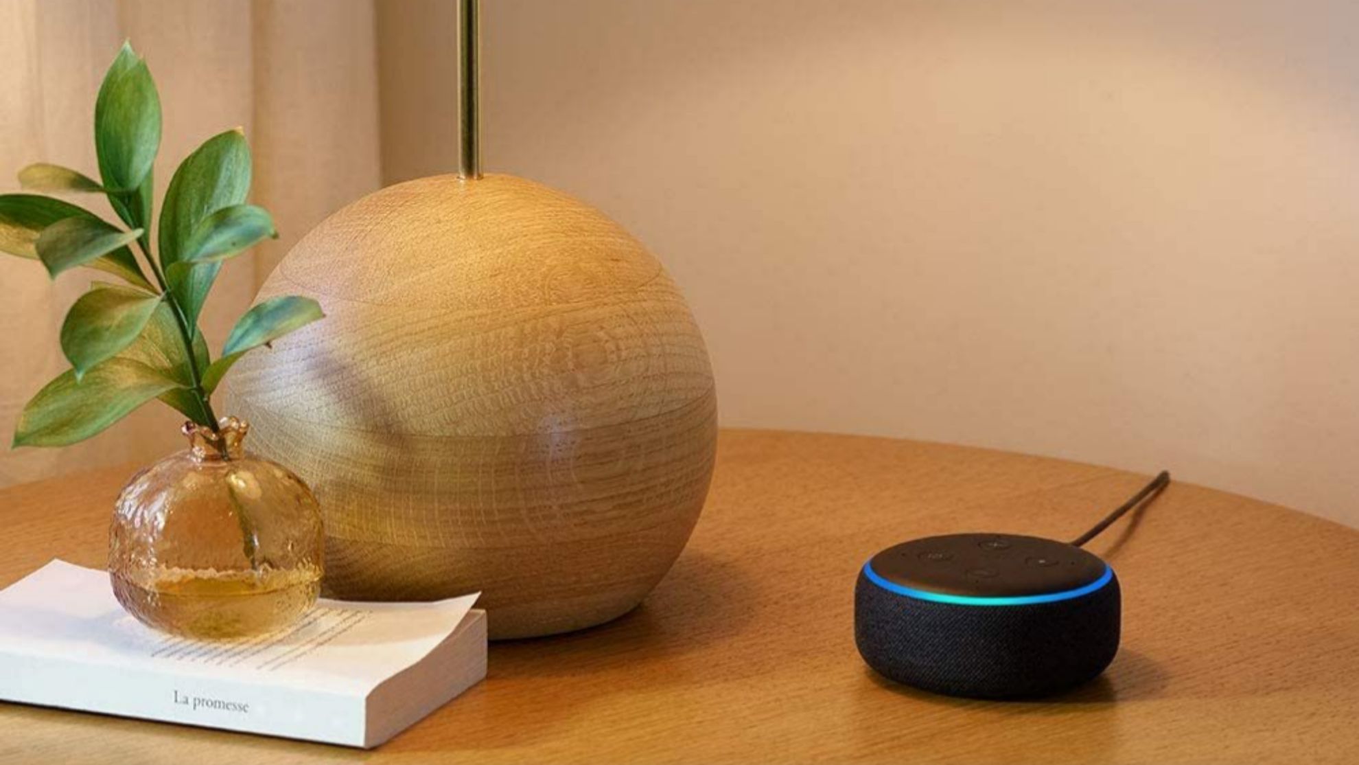 Entre los descuentos de este fin de semana est el Echo Dot con Alexa al 50%.