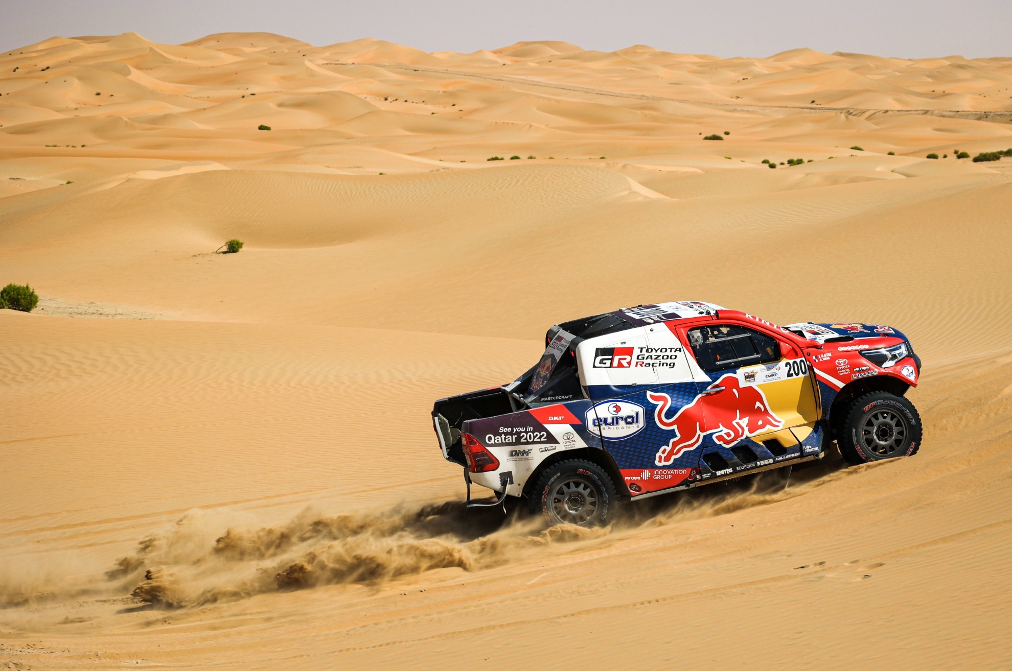 Abu Dhabi Desert Challenge - Nasser Al-Attiyah - coches - Toyota - lider - primera etapa - raids