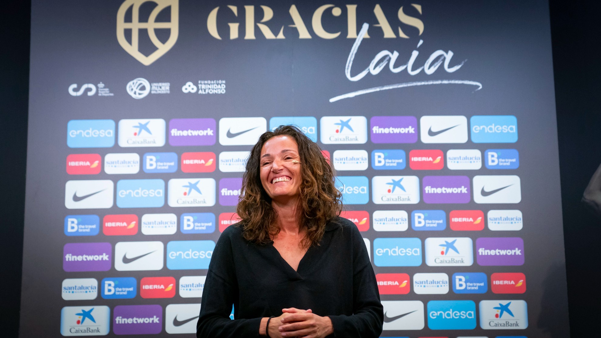 Laia Palau, emocionada durante el anuncio de su retirada de la selección española