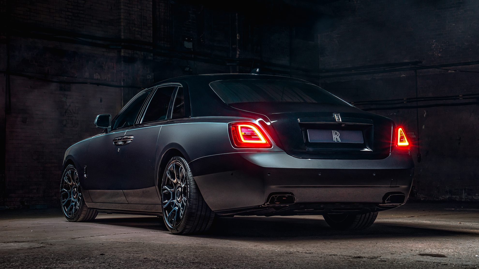 Rolls-Royce Ghost Black Badge - negro - personalizacion - limusina - lujo