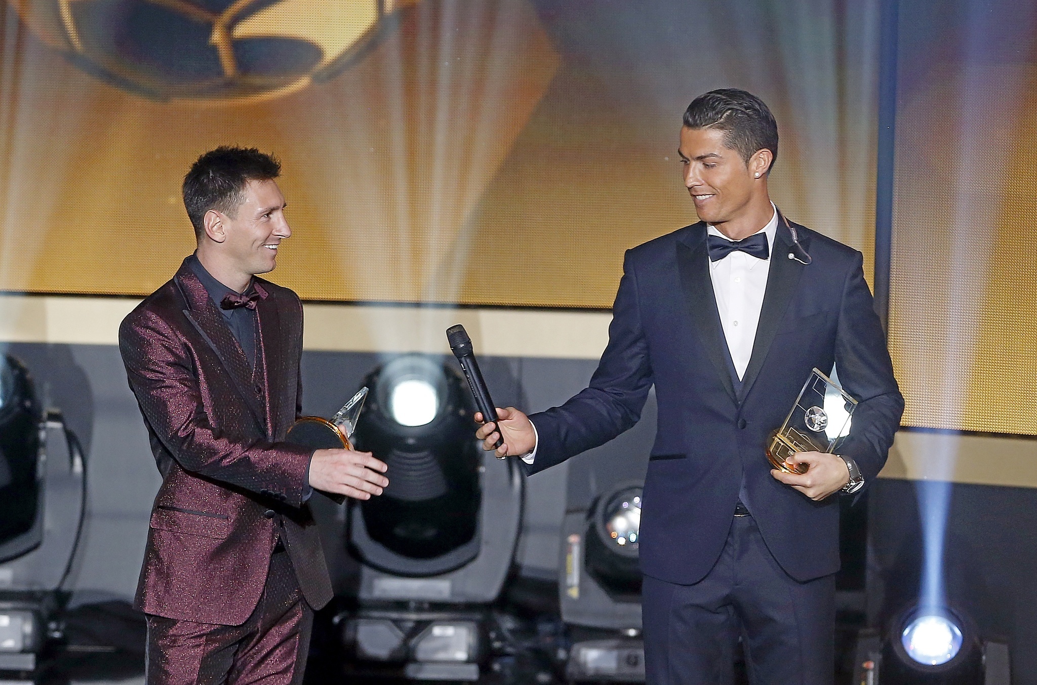 Cristiano Ronaldo y Leo Messi en una gala del Balón de Oro. 