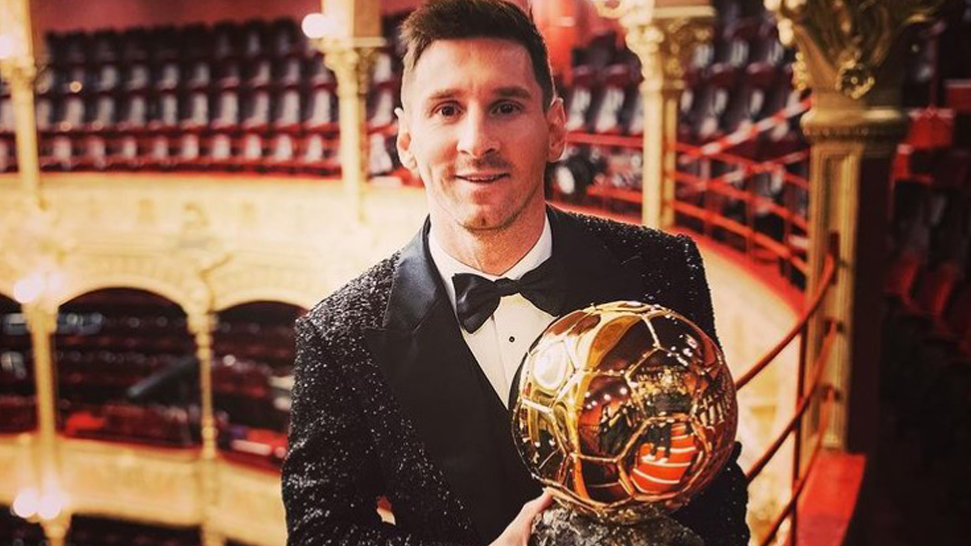 Messi le dedicó el Balón de Oro a sus compañeros de la selección.