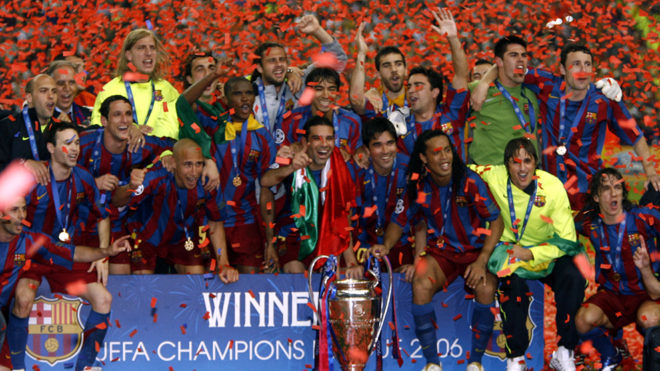 El Barça celebrando la Champions ganada en 2006 ante el Arsenal en París.