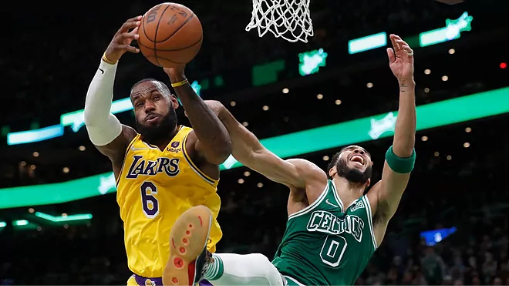 Celtics 102-117 Lakers: Celtics 102-117 Lakers: Score and