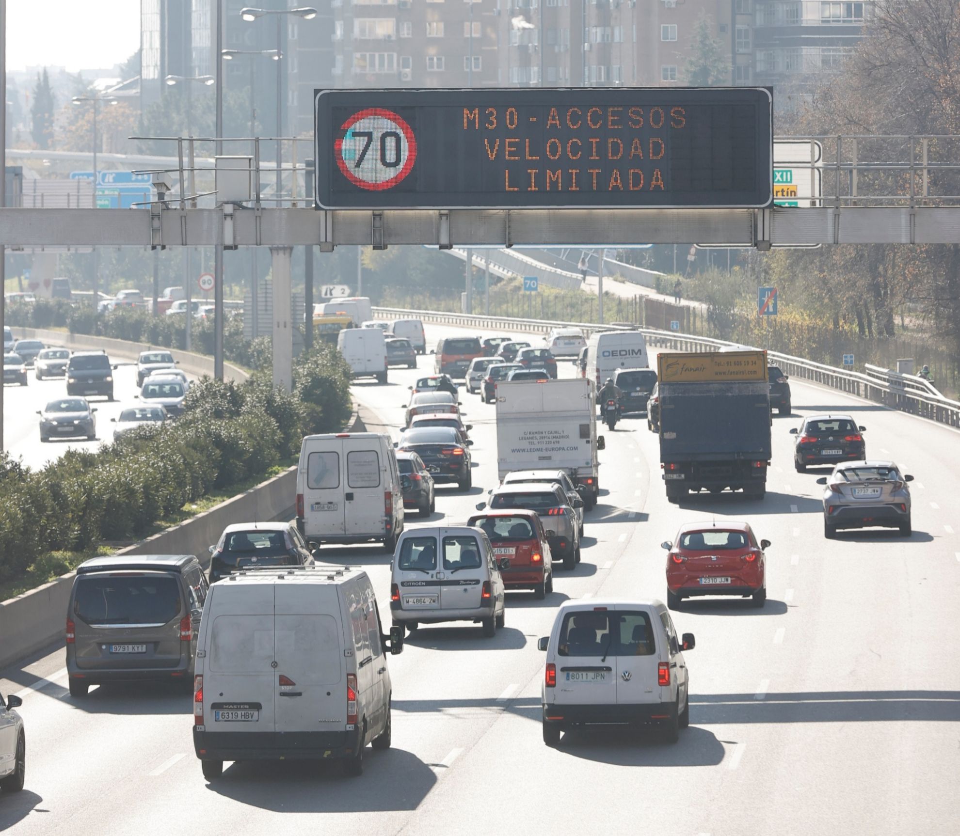 protocolo por alta contaminacion - coches electricos - limite 70 km/h - ayuntamiento de madrid - limites de velocidad - excepciones