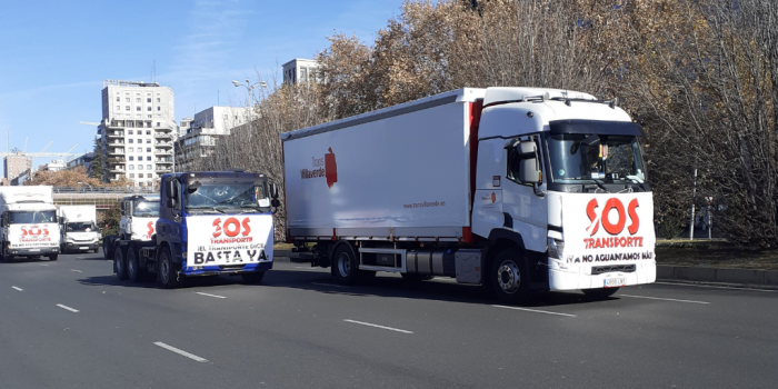 Huelga de camioneros - Paro patronal - Acuerdo historico - Carga y descarga