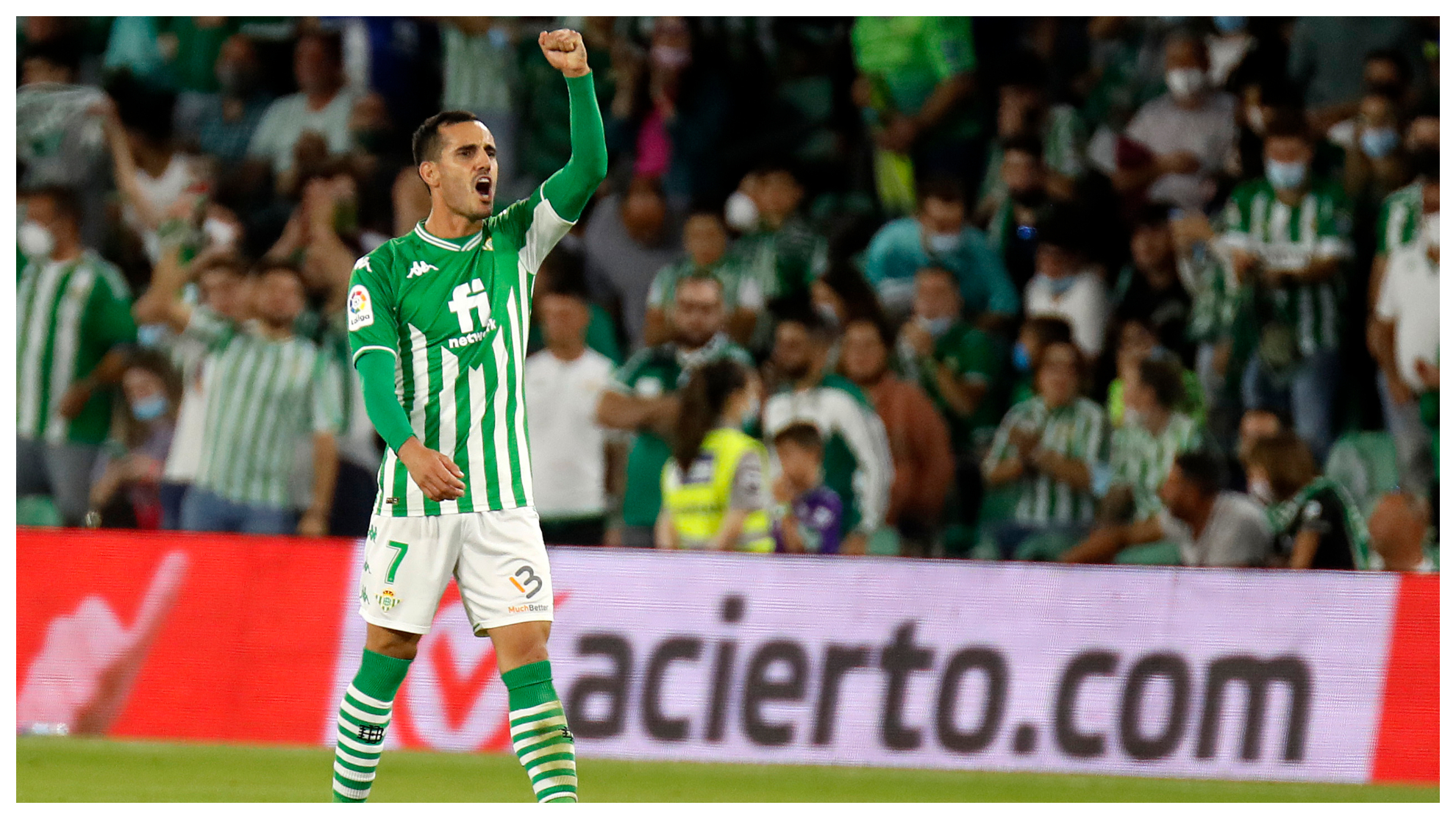 Juanmi celebra un gol en el Benito Villamarn.