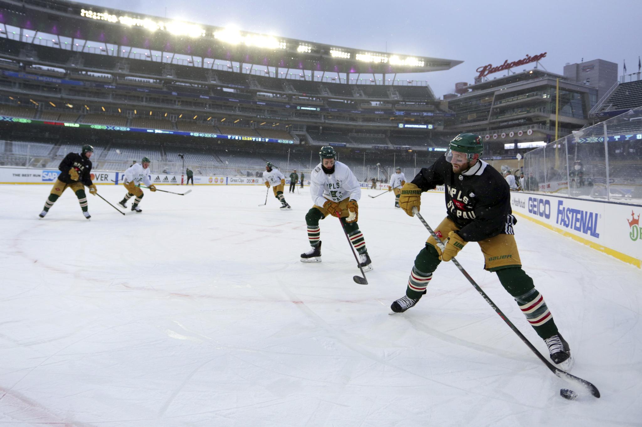 Grillo Extra Bigote El Clásico de Invierno más frío de la historia de la NHL: se jugó a -25  grados | Marca