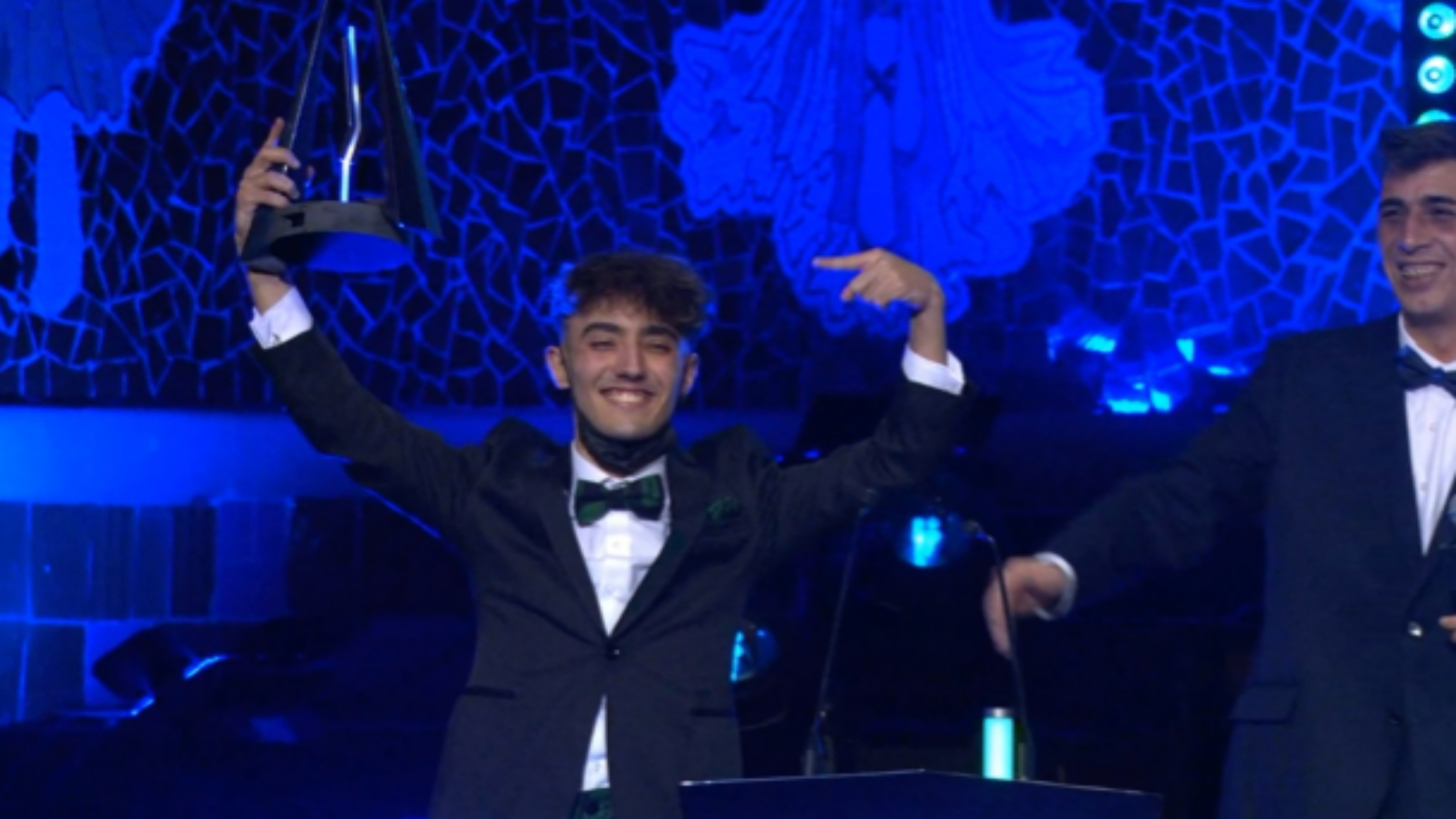 Agustín51 gana el premo a "El enfado del año" en ESLAND
